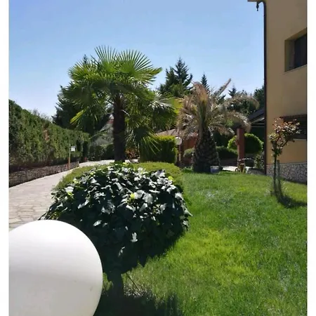 L'oasi Del Vulture Bed and breakfast