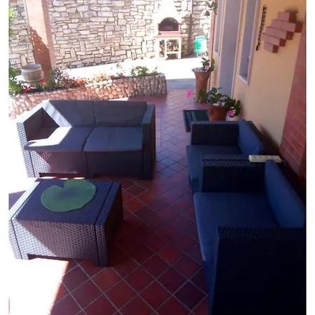 L'oasi Del Vulture Bed & Breakfast
